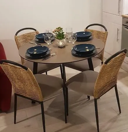 Adriamar شقة *